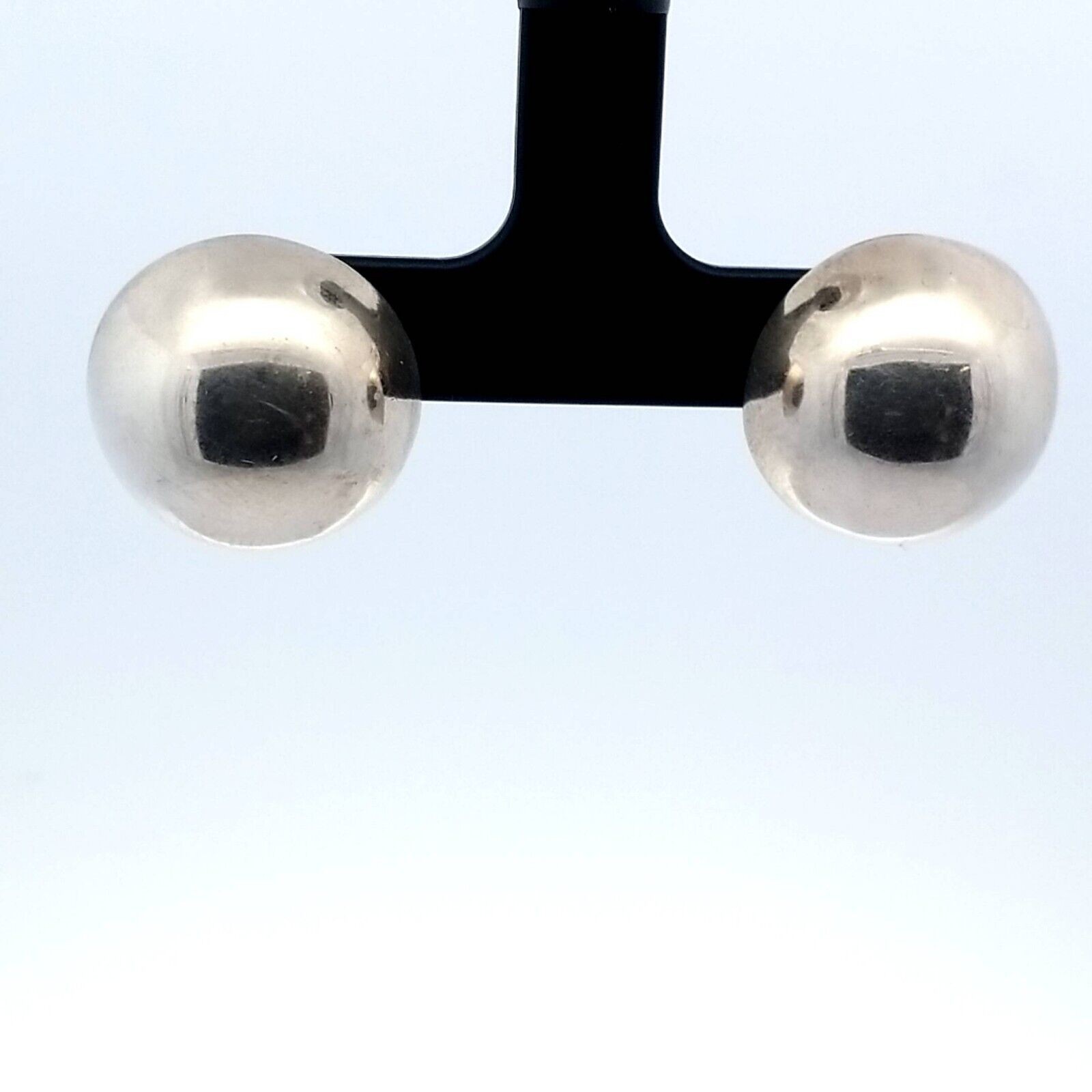 Sterling Silver 18mm Dome Stud Earrings 5.2 Grams - Image 2