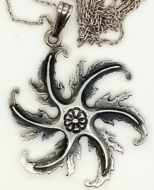 925 Sterling Silver Star Swirl 28 Inch Necklace 10.8 Grams