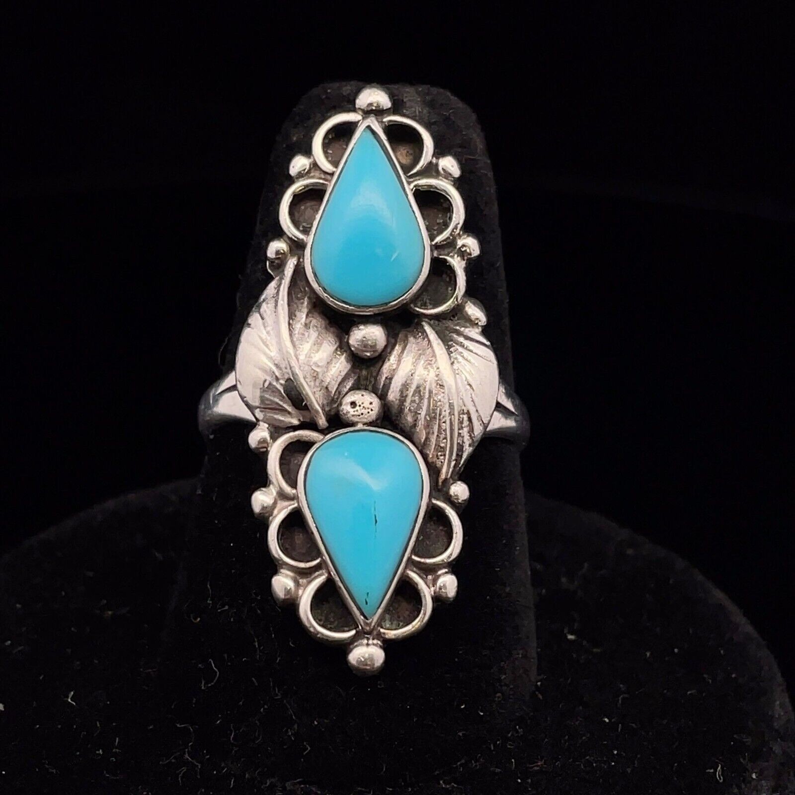 Vintage Navajo Sterling Silver and Blue Turquoise Ring - Size 7 - Image 2