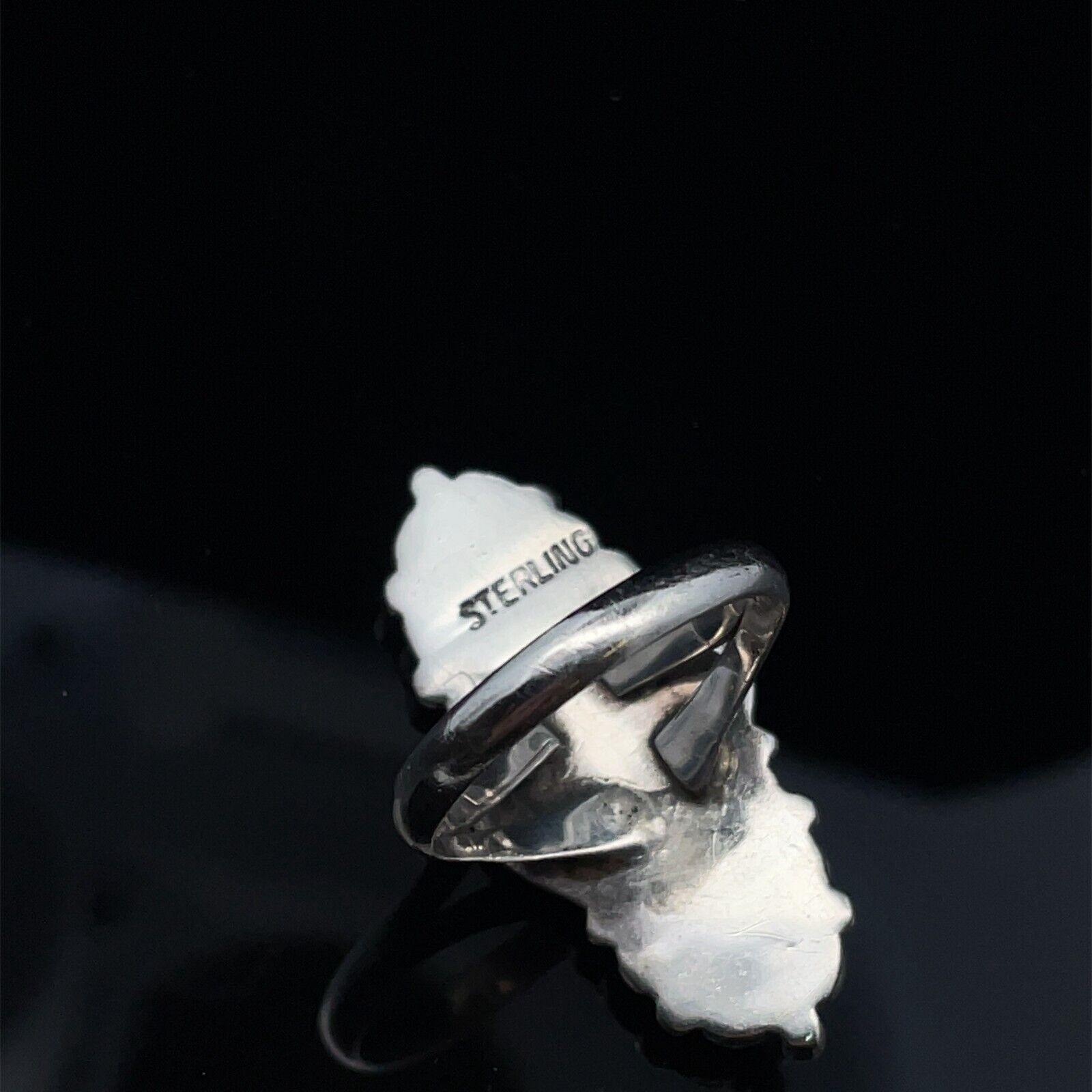 Vintage Navajo Sterling Silver and Blue Turquoise Ring - Size 7 - Image 5