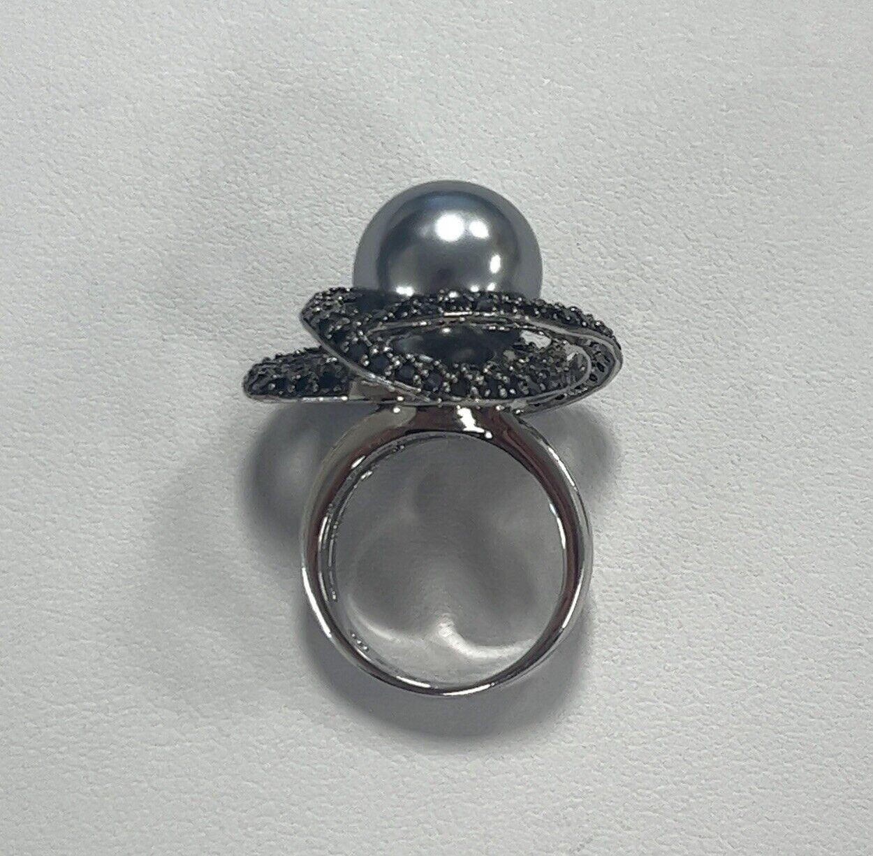 CWE Charles Winston .925 Sterling Silver Cubic Zirconia Pearl Ring Size: 6 - Image 2