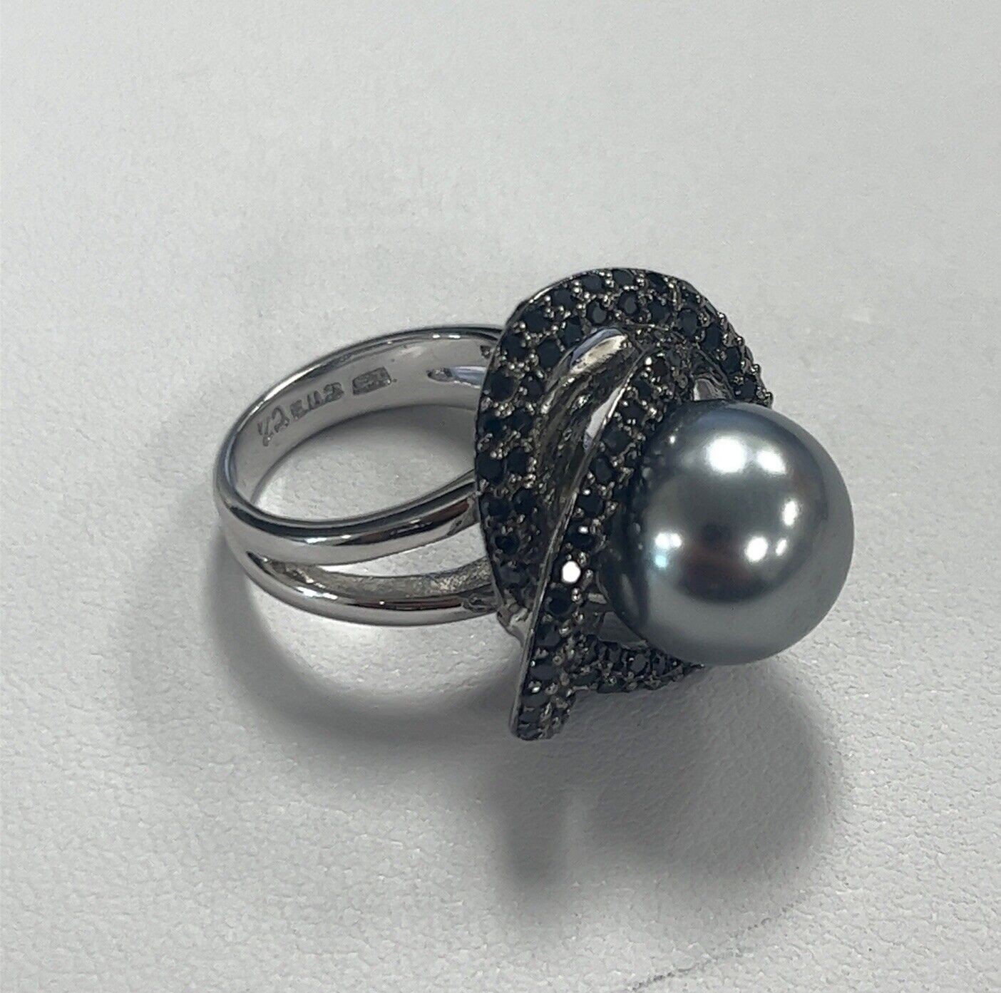 CWE Charles Winston .925 Sterling Silver Cubic Zirconia Pearl Ring Size: 6 - Image 3