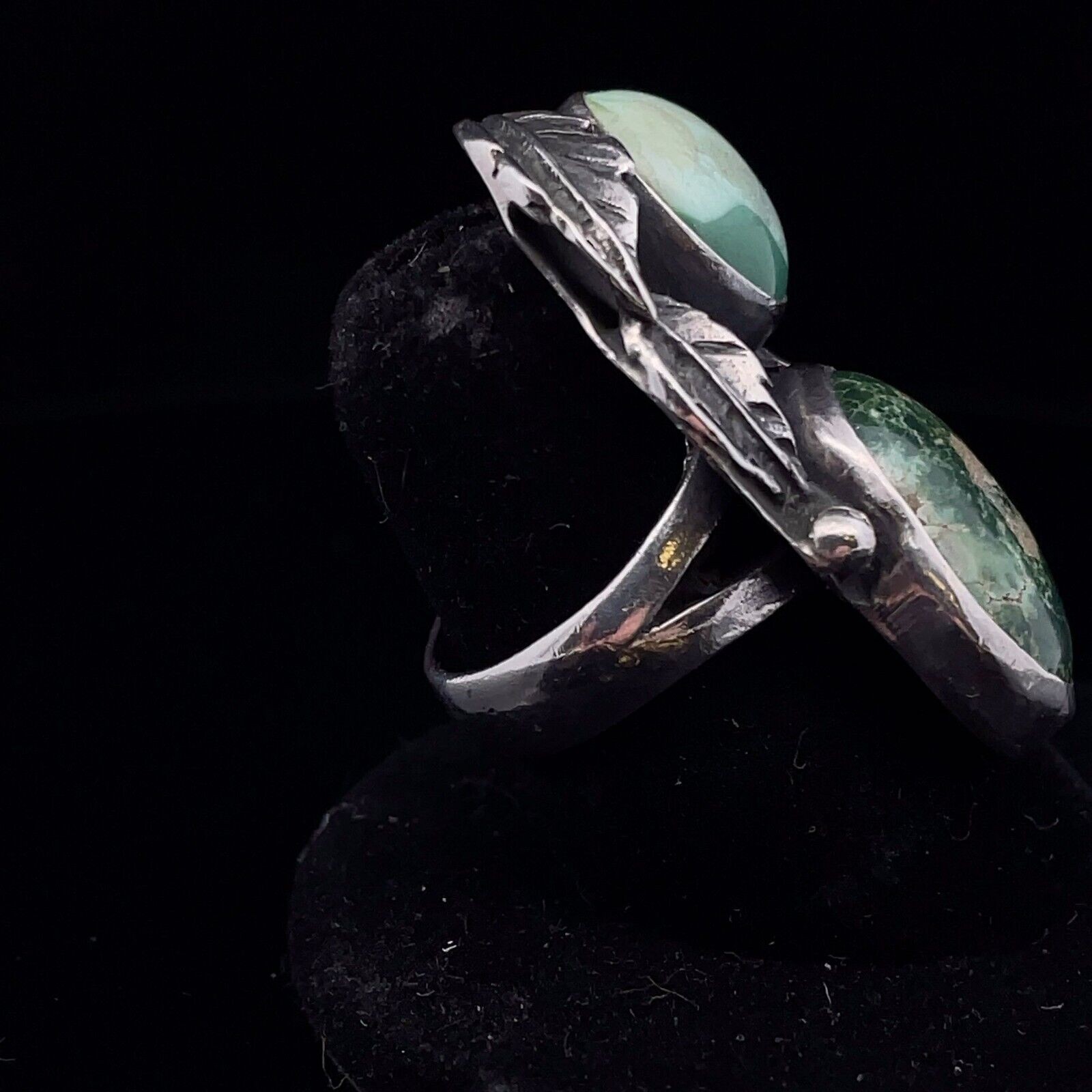 Vintage Large Navajo Sterling Silver and Green Turquoise Ring - Size 6 - Image 3