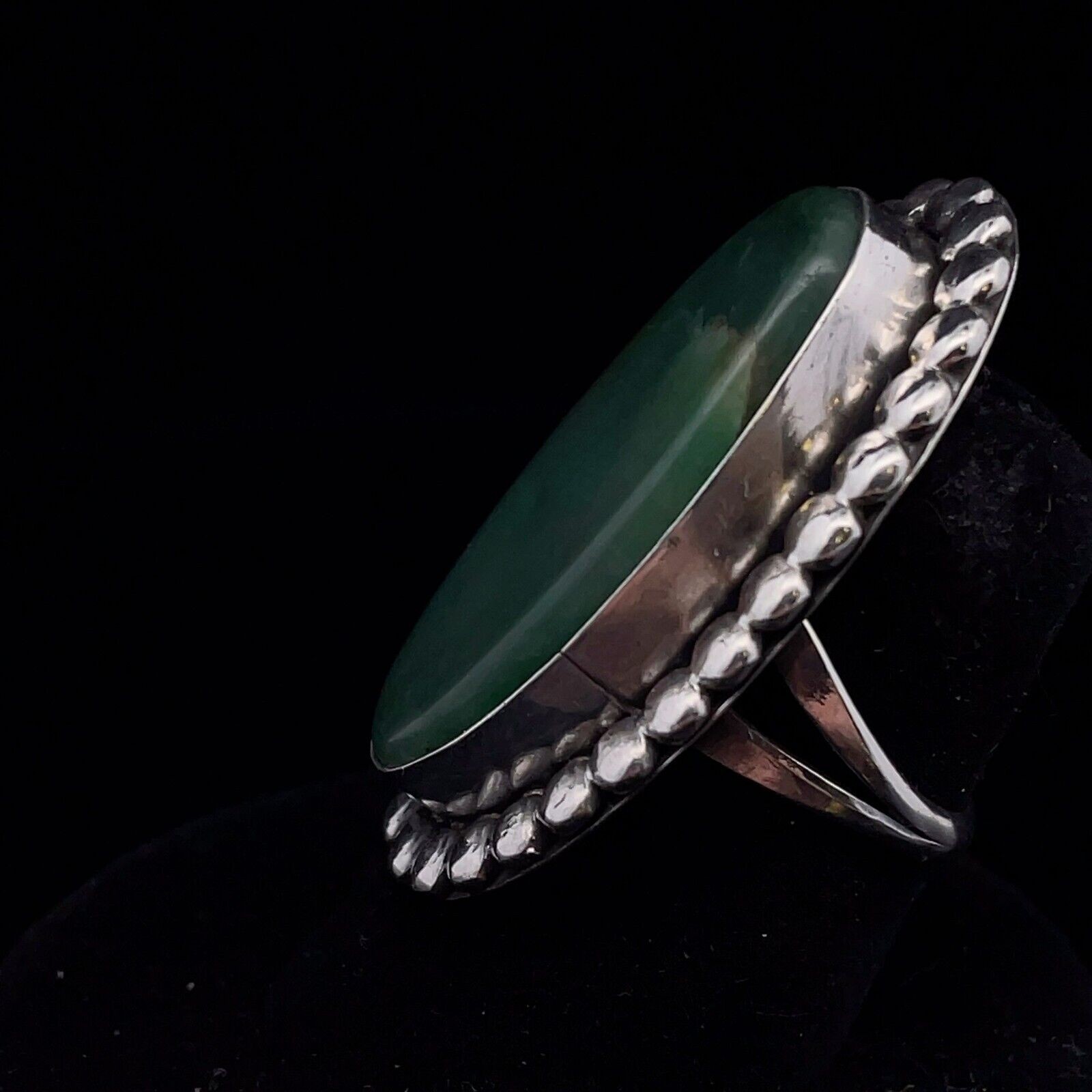 Large Green Onyx and Sterling Silver Statment Ring - Size 5 1/2 - Image 4