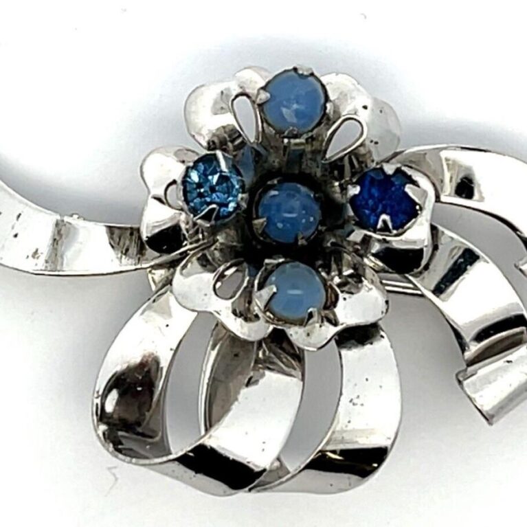 925 Sterling Silver Leo Glass Blue Stone Brooch/Pin 8.0 Grams