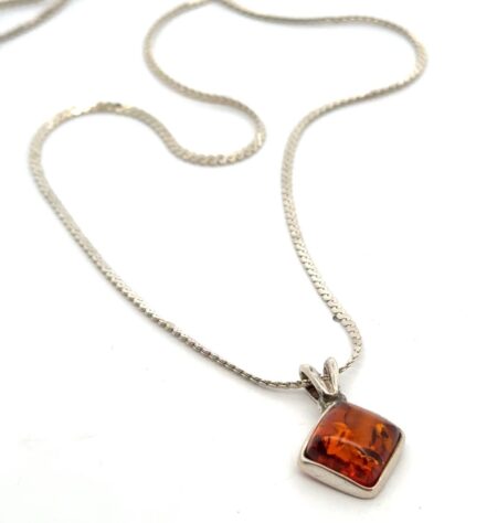 18” .925 Sterling Silver Baltic Amber Pendant Necklace, 4.8g
