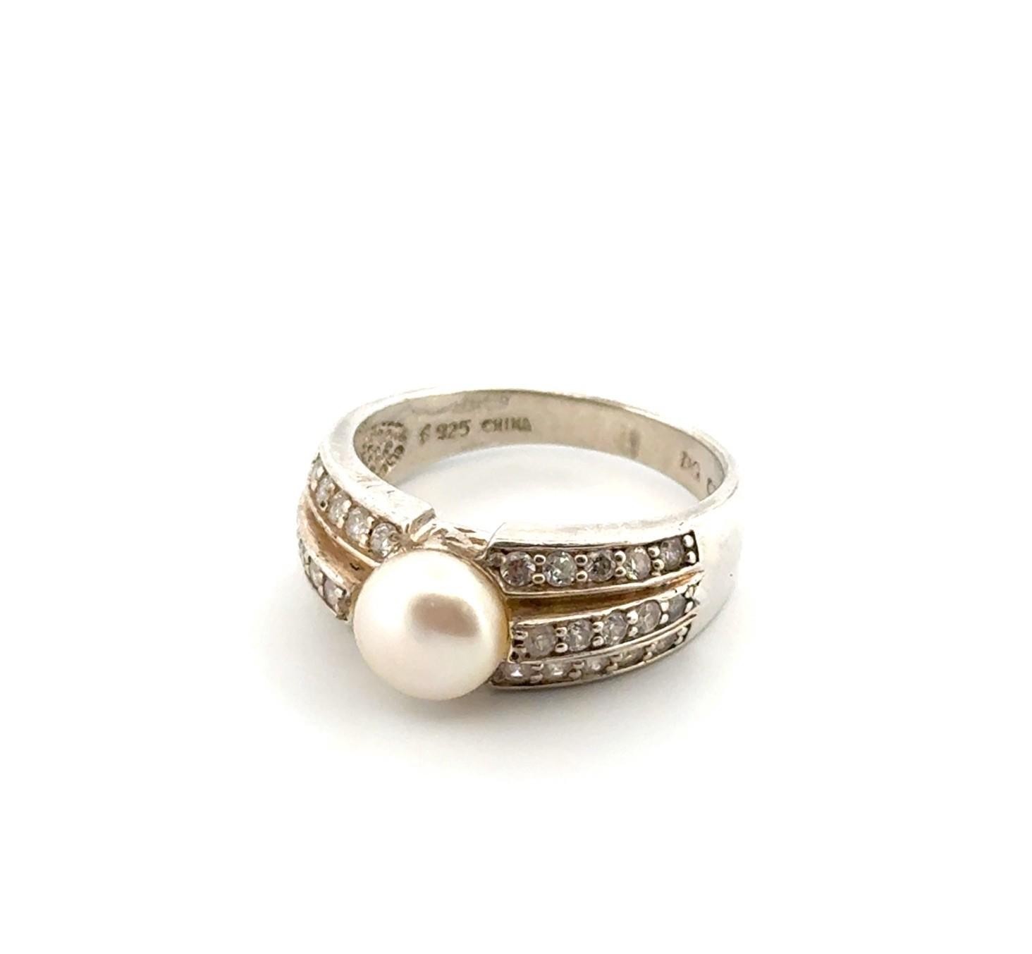 Size: 9.25 Vintage 925 Sterling Silver Cultured Pearl & CZ Ring 5.4g - Image 2