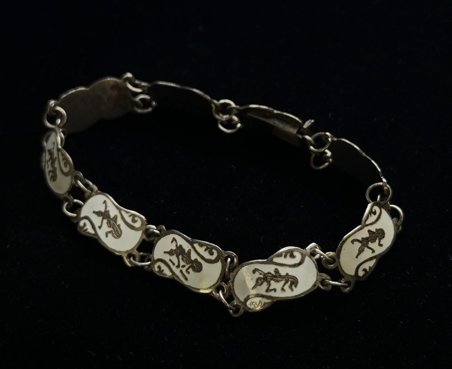 6.25” Antique Siam 925 Sterling Silver White Enamel Niello Dancers Bracelet 7.1g - Image 2