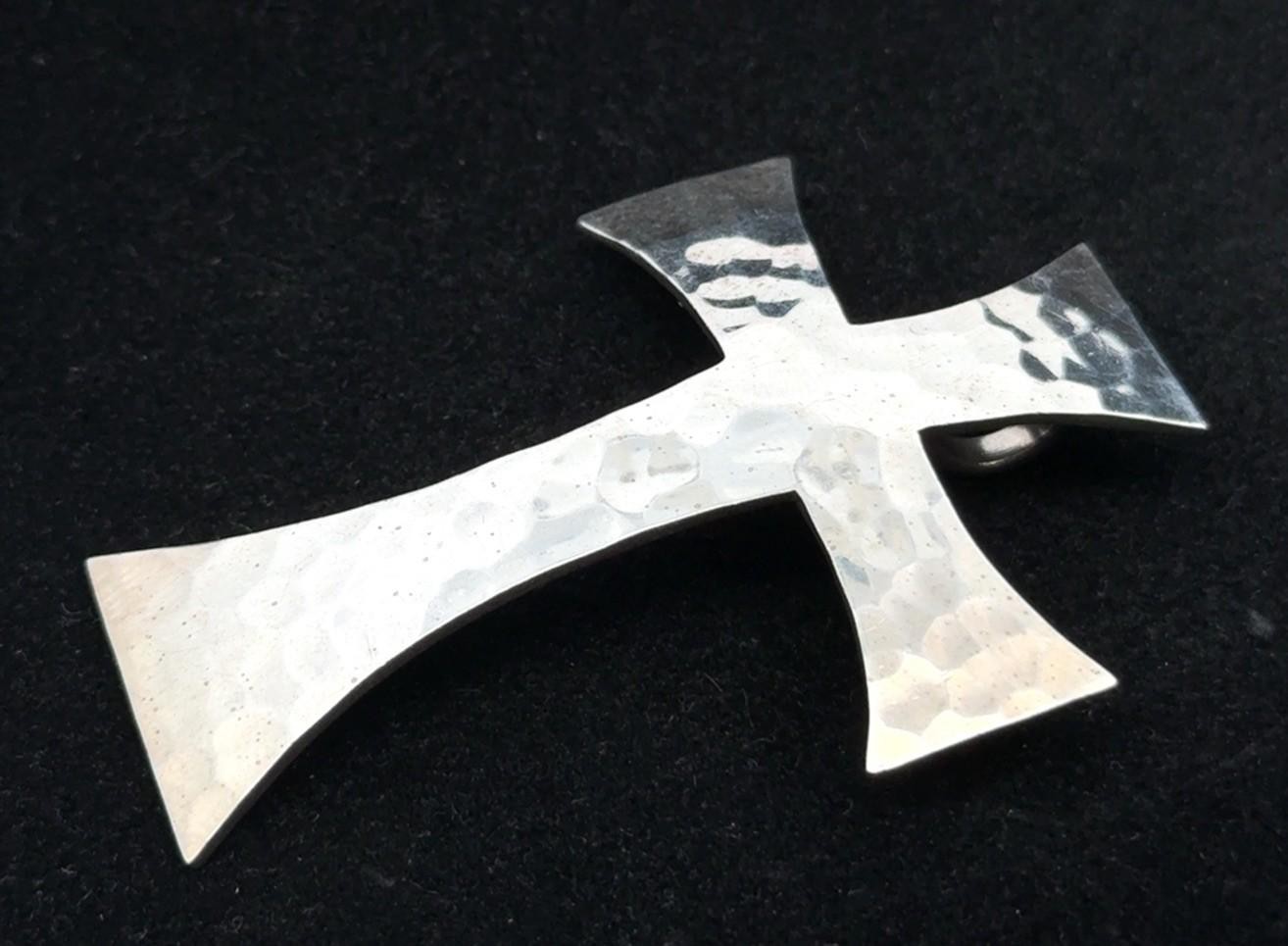 .925 Sterling Silver Hammered Cross, Mexico, 10.6g - Image 3