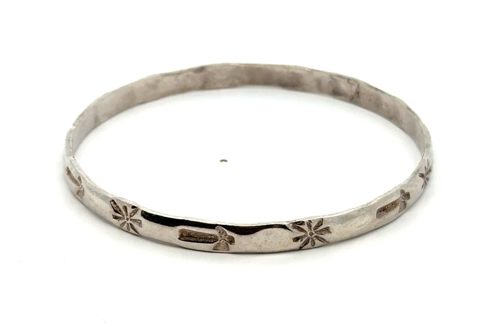 .925 Sterling Silver 8.5” Hatchet Bangle Bracelet 15.4g - Image 2