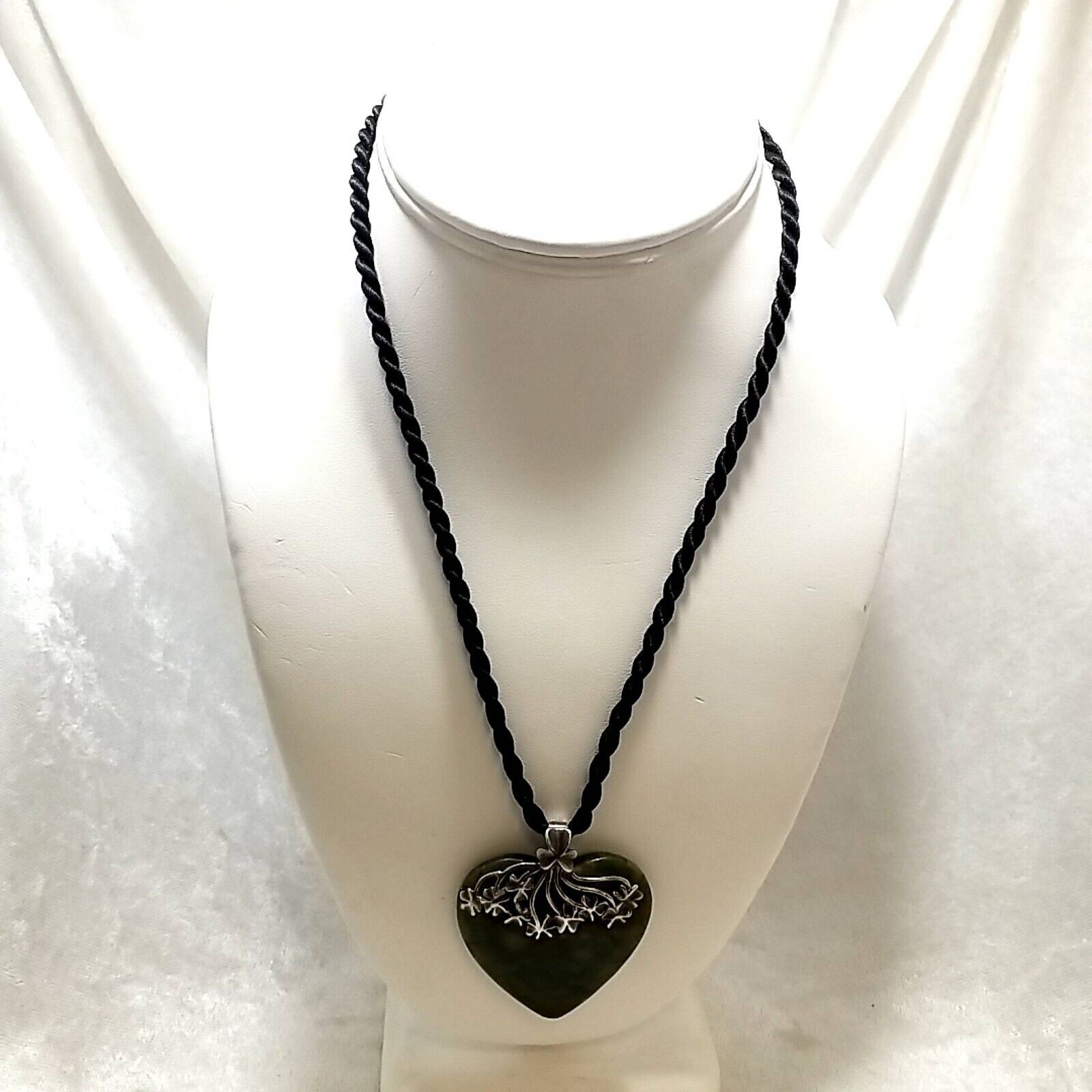 Vintage Connemara Marble Silver Heart on 18" Silk Rope - Image 4