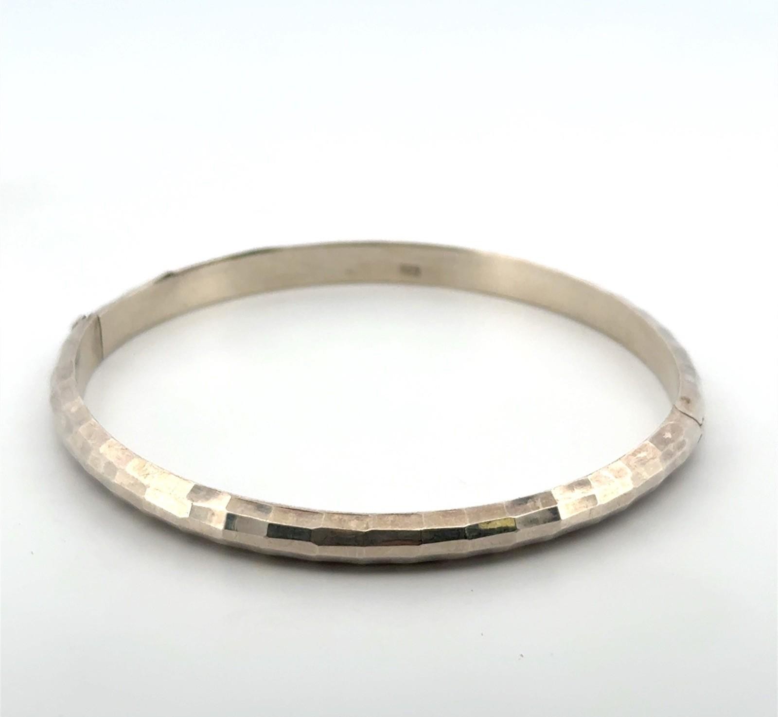 7.5” Hammered Hinged Bangle Bracelet 925 Sterling Silver 5.4g - Image 2