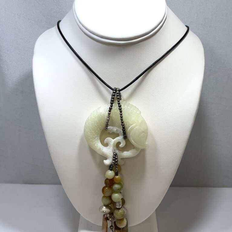 20” Vintage Chinese Nephrite Jade Carved Fish Sterling Silver Corded Necklace