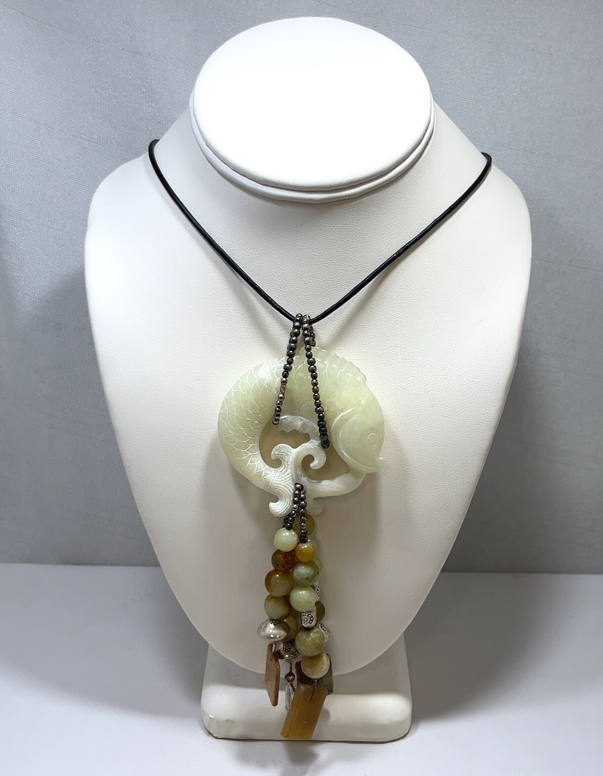20” Vintage Chinese Nephrite Jade Carved Fish Sterling Silver Corded Necklace