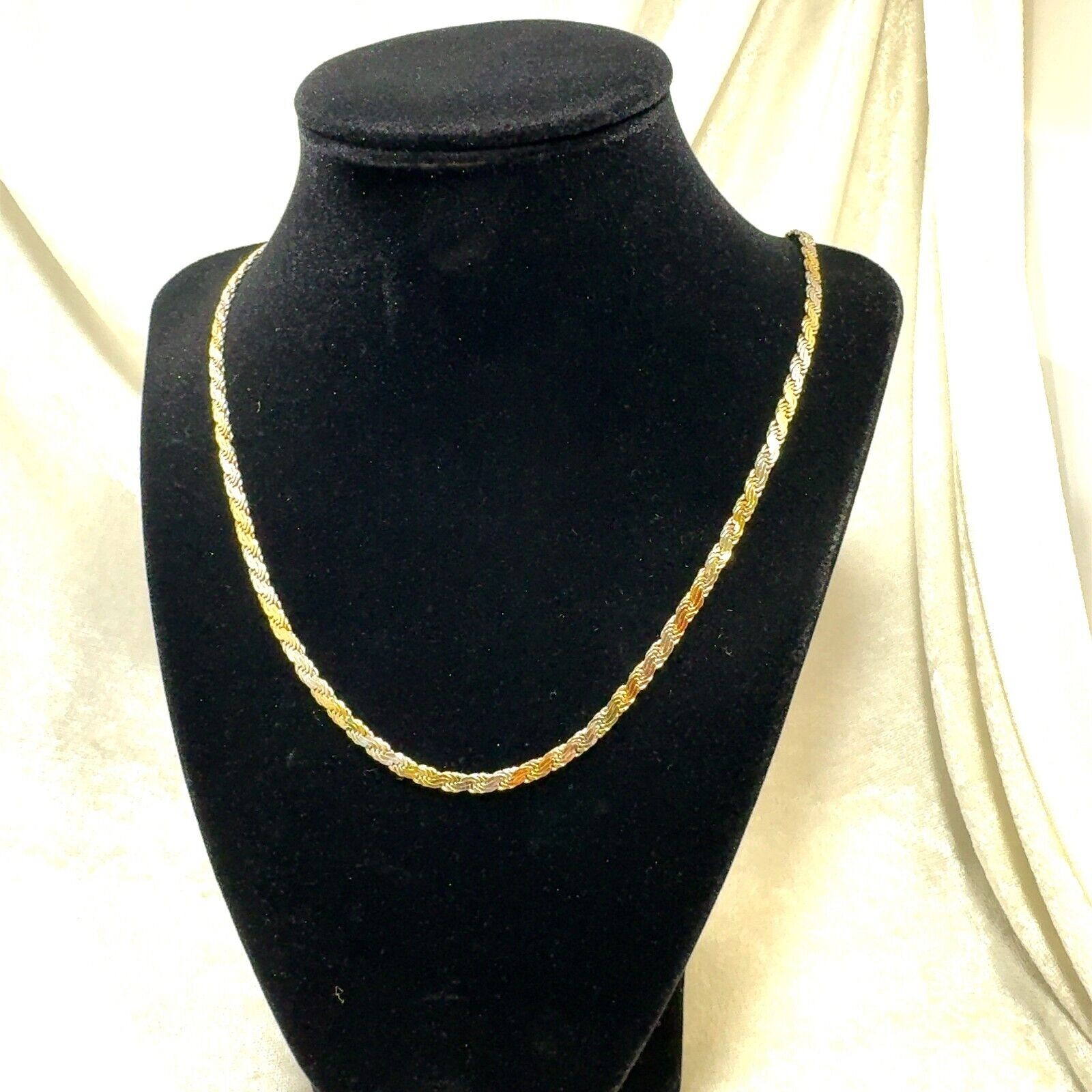 24" Sterling Silver, Two-Tone Color Flattened Wheat Chain Milor, Italy - 20.3g - Image 4